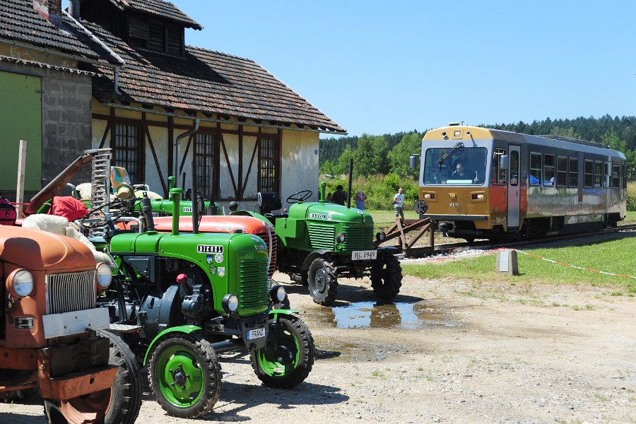 2022.07.03 Oldtimer Traktoren an der Waldviertelbahn (14)